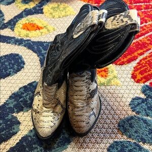 Stylish Black and Tan Kids Boots